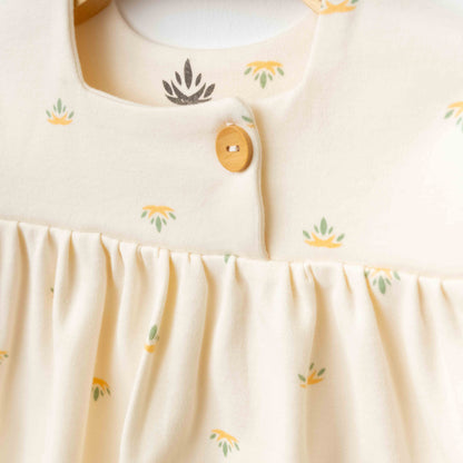 Bio-Babykleid mit Grasmuster